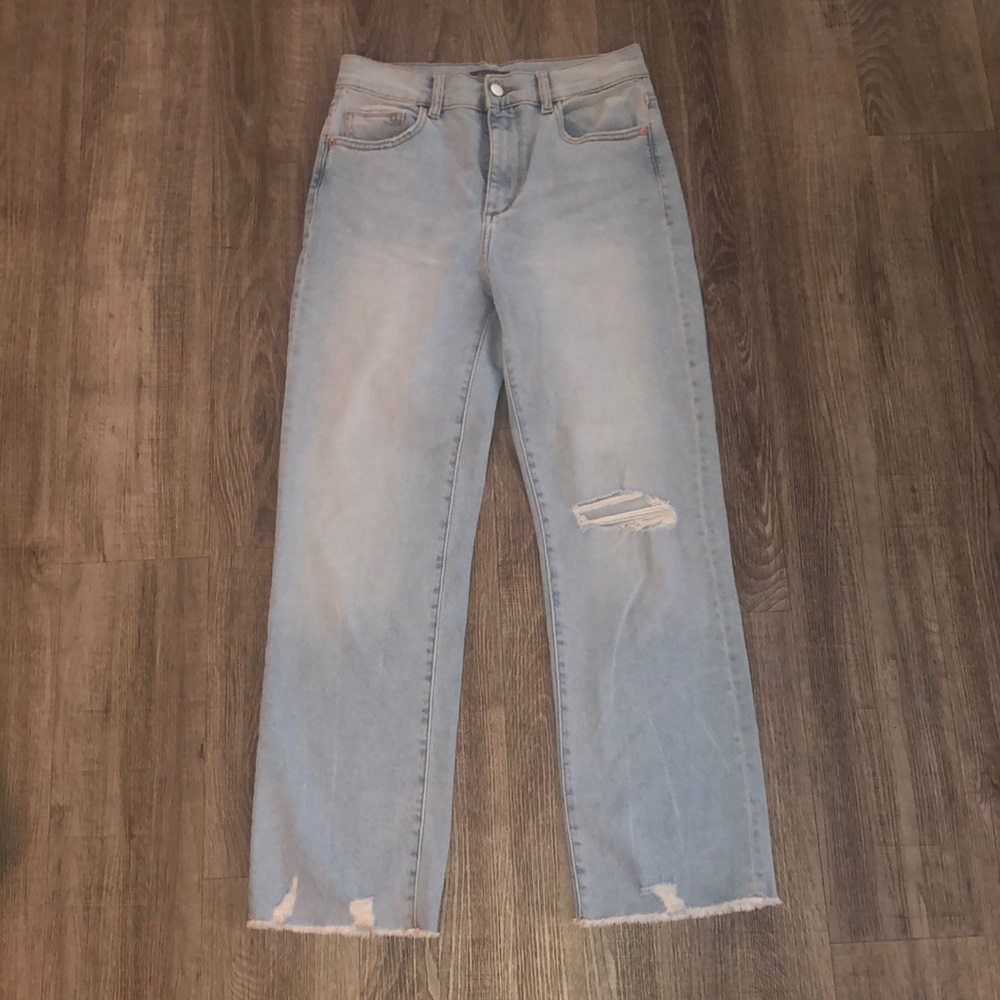 Light blue high rise vintage jeans